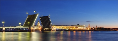 The famous Palace Bridge in St. Petersburg!