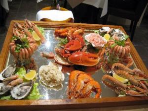 fancy  legendary-seafood-platter